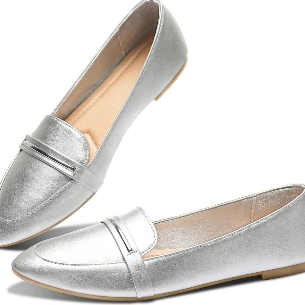 Obtaom Women's Pointy Toe Loafer